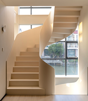 VIKO Escaliers incurvés en bois de haute qualité pour intérieur, de style blanc pur, très vendus