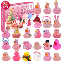 Miniatuur vinyl eendjes, grappige rendieren, peperkoekenmannen, verkleed-eendjes, feestelijke eendjes voor Kerstmis en winterfeestjes
