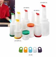 Bouteille d'entraînement en plastique pour barman, accessoires de bar, vente en gros d'usine