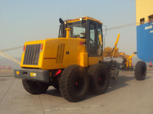 Универсальный автогрейдер GR165 |   Идеально подходит для укладки основания, уборки снега |   Надежный, мощный и доступный по цене - Product Image 4