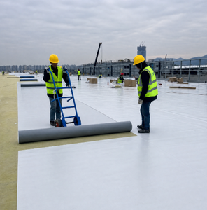 Membrana TPO Reforzada de 1.2mm 1.5mm, Lámina Impermeabilizante de Poliolefina Termoplástica para Sistemas de Techado Comercial - Product Image 1