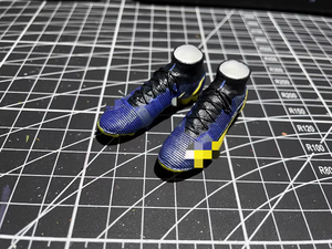 รองเท้าฟุตบอลจิ๋วแฮนด์เมด รุ่นโรนัลโด้ แอสซันเนอร์ 14 แบบจำลองความละเอียดสูง รองเท้าผ้าใบ 3 มิติ สำหรับคริสเตียโน โรนัลโด้ กลับสู่แมนเชสเตอร์ - Product Image 5