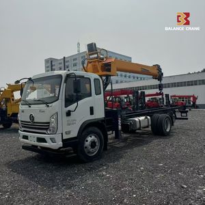 Nouvelle grue à flèche hydraulique américaine montée sur camion de 1 à 16 tonnes avec composants Zoomlion, engrenages et moteur - Product Image 1