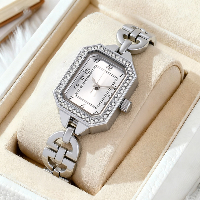 Wholesale Custom Luxury Square Quartz Watches Women Rhinestone Rose Gold/Silver Alloy Case Waterproof Luminous Pointer Fashion