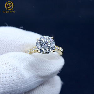 Anillo de Mujer de Oro de 18K con Diamante Cultivado en Laboratorio, Corte Brillante Redondo, Cuatro Puntas, Estilo Clásico, Alta Claridad, Color D, con Certificado IGI, Talla Personalizada - Product Image 1