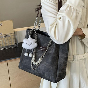 Sacs à bandoulière de luxe pour femmes avec logo personnalisé de haute qualité Sacs fourre-tout en PU élégants et épais à la mode à bas prix avec poche zippée - Product Image 3