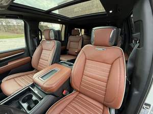 <span class=keywords><strong>GMC</strong></span> YUKON Denali SUV USATO - Product Image 3