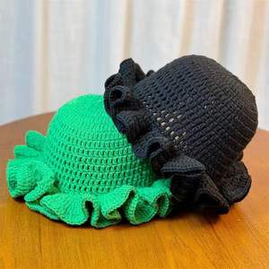 Otoño e invierno, color sólido, tejido ahuecado, hilo de ganchillo, borde de volantes, Jersey simple y versátil, sombrero de pescador - Product Image 2