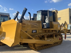 รถดันดินมือสอง Caterpillar D7G สภาพดี ชั่วโมงการทำงานต่ำ ระบบไฮดรอลิกเดิมๆ เหมาะสำหรับงานฟื้นฟูพื้นที่ - Product Image 1