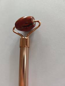 Rodillo de jaspe de alta calidad con logotipo personalizado, masajeador facial de cristal Natural con caja, rodillo de jade facial al por mayor - Product Image 4