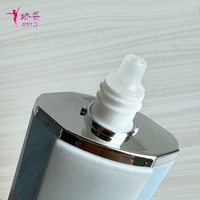 Flacon de crème solaire en PP de 30 ml avec bouchon à vis et forme ovale pour l'emballage des soins de la peau