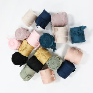 Vente en gros de <span class=keywords><strong>ruban</strong></span> de satin 100% polyester avec frange à bord effiloché <span class=keywords><strong>ruban</strong></span> cadeau de haute qualité pour les invitations de mariage Bouquets de <span class=keywords><strong>mariée</strong></span> - Product Image 2