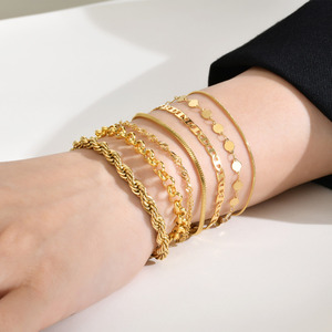 <span class=keywords><strong>Bracelet</strong></span> <span class=keywords><strong>en</strong></span> acier inoxydable <span class=keywords><strong>or</strong></span> 18 carats torsadé personnalisé avec breloque cœur amour <span class=keywords><strong>Bracelet</strong></span> chaîne <span class=keywords><strong>en</strong></span> corde serpent - Product Image 2