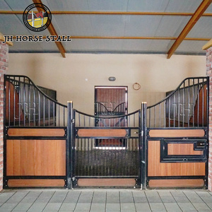 캐나다에서 뜨거운 판매 캐나다 유럽 기타 축산 장비 소나무 말 마구간 - Product Image 6