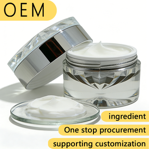 Crema en Envase de Cristal Personalizado - Fórmula y Empaque Totalmente Personalizables - Crema de Lujo con Brillo - Product Image 2
