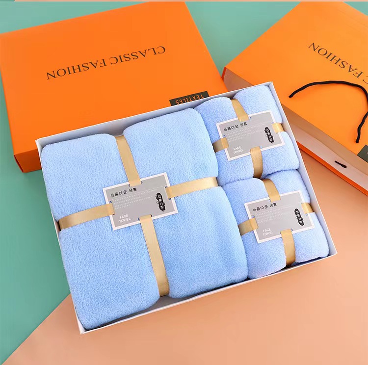 Fashion Letter Embroidery Household Bathroom Towel 3PC Set Coral Velvet Bath Towel Set for Adult Soft Absorbent Face Towel