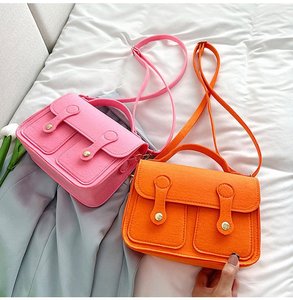 Couleurs personnalisées feutre cadeau sac filles dame fronde messager sacs à main nouvelle mode petit carré couleur bonbon femmes polyester sac fermeture éclair - Product Image 2