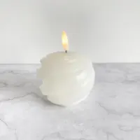 יצרן סיטונאי קטן חלק כדור צורת מותאם אישית זול 60g אמנות led נרות סיטונאי flameless נרות