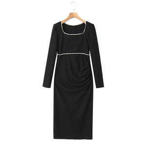 Vestido de Noche Runqi con Cuello Cuadrado y Perlas N8818 Rojo Talla Grande Otoño Invierno Estilo Francés Elegante Color Sólido para Mujer - Product Image 3