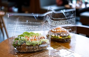 Sacs d'emballage transparents personnalisés à gousset latéral en PE Joint auto-adhésif pour croissants, sandwichs, beignets, pain cuit au four, sushi - Product Image 4