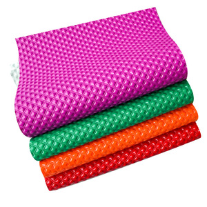 Cuir PU Hongyang, petit motif losanges embossés, finition miroir 30x135cm, pour chaussures, sacs, vêtements, gants - Product Image 2