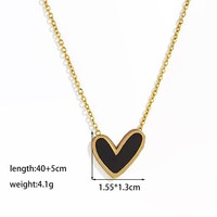 Parure Collier et Boucles d'Oreilles Cœur en Acier Titane Noir pour Femme, Design de Niche Luxe Léger, Chaîne de Clavicule Électroplaquée, Bijoux