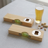 Abridor de Botellas de Madera Minimalista con Nivel de Burbuja, Multifuncional, Herramienta para Abrir Tapas de Cerveza, Decoración para el Hogar, Regalo Creativo