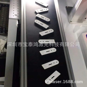 เครื่องมาร์กกิ้งด้วยเลเซอร์ยูวีวิชั่น 300W ระบบกำหนดตำแหน่งอัตโนมัติสำหรับโลหะพลาสติก - Product Image 4