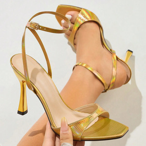 Nuevo Estilo de <span class=keywords><strong>Sandalias</strong></span> <span class=keywords><strong>Doradas</strong></span> Versátiles, Elegantes y a la Moda, con Tacón de Aguja y Punta Cuadrada Pequeña para <span class=keywords><strong>Mujer</strong></span> - Product Image 3