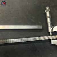 Crémaillère à dents droites en acier de haute précision, traitement de surface par trempage haute fréquence, certifiée ISO9001