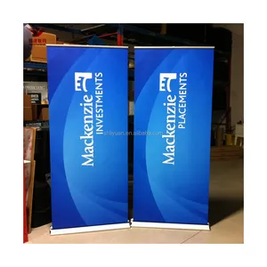 Fabriek Op Maat Gemaakte Outdoor Handheld Brede Basis Roll Up Verkoop Flexibele Banner Beugel Pvc Reclame Salon Oprollen