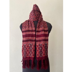 Étole longue d'hiver pour femme, style luxueux, douce, en ryon, imprimé ajrakh à la main, inspirée de l'art traditionnel, lavable en machine, confortable - Product Image 6