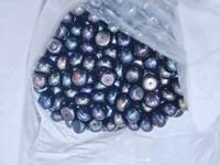 Perles lâches de couleur violet-noisette avec reflets irisés, semi-percées