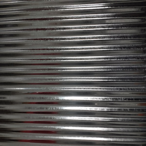 Tôle de toiture en acier galvanisé ondulé de 0,3 mm * 1000 mm avec taille personnalisée - Product Image 1