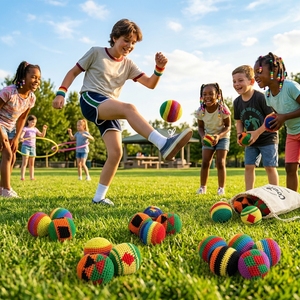 Lot <span class=keywords><strong>de</strong></span> 12 Hacky Sacks au crochet faits main, ballons <span class=keywords><strong>de</strong></span> jonglage <span class=keywords><strong>pour</strong></span> enfants et adultes, cadeaux <span class=keywords><strong>de</strong></span> fête, équipement <span class=keywords><strong>de</strong></span> sport en PE <span class=keywords><strong>pour</strong></span> activités <span class=keywords><strong>de</strong></span> <span class=keywords><strong>plein</strong></span> <span class=keywords><strong>air</strong></span> - Product Image 4