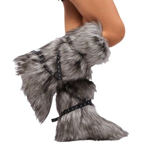Nouvelles bottes <span class=keywords><strong>de</strong></span> <span class=keywords><strong>neige</strong></span> mi-montantes en peluche artificielle pour <span class=keywords><strong>femme</strong></span> 2025, style Y2K Goth Chic, avec rivets et fourrure, grandes tailles - Product Image 5