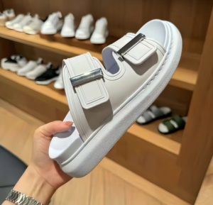 Summer new style men's and women's sports sandals, with open-toe magnetic fastening design breathable and comfortable - Product Image 4