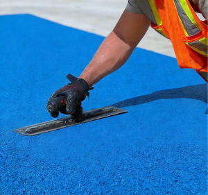 เม็ดยาง EPDM สีต่างๆ ปลอดสารพิษ ทนทานต่อสภาพอากาศ สำหรับปูพื้นสนามกีฬา ทางเดินวิ่ง และพื้นผิวที่เปียกน้ำ - Product Image 1