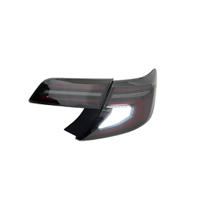 Luces traseras secuenciales con animación de inicio para Toyota Camry 2012-2014, tipo USA XV50, versión estadounidense ahumada - Product Image 4