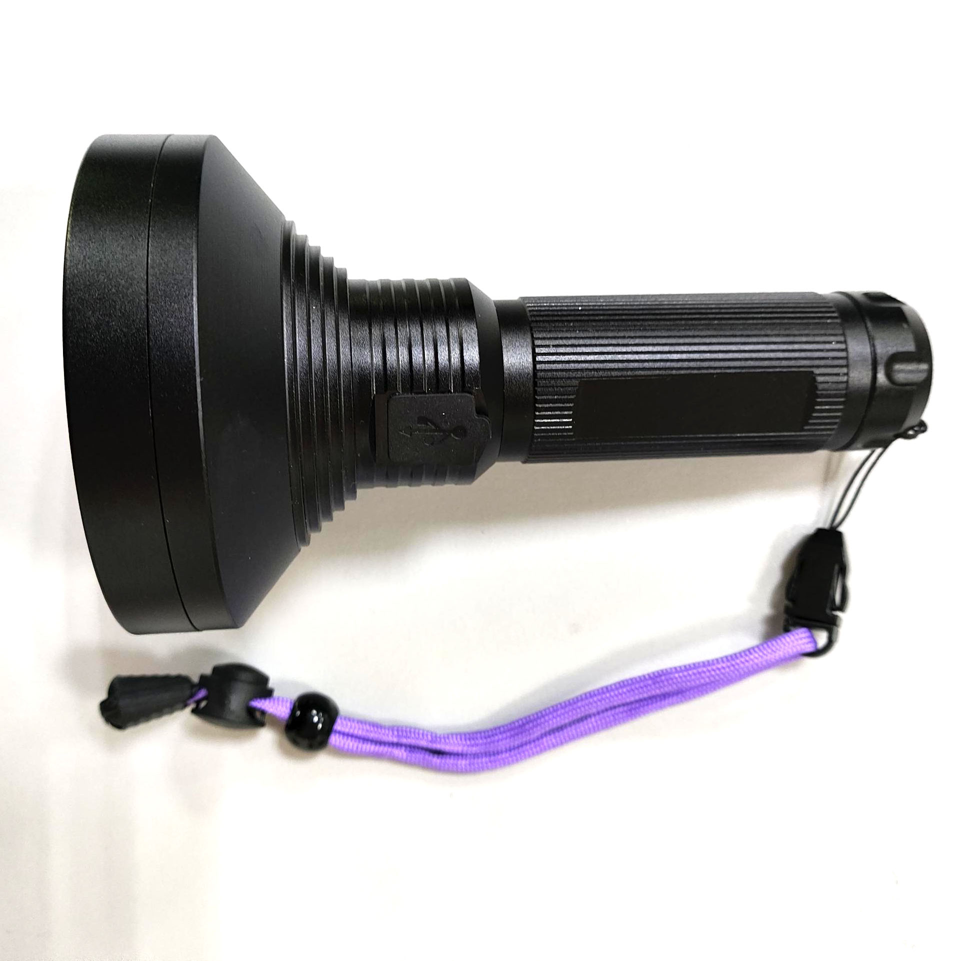 Lampe UV Rechargeable, Zoomable, Détecteur Urine Animaux - Test et Avis
