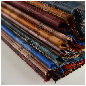 Tissu de <span class=keywords><strong>costume</strong></span> pour <span class=keywords><strong>homme</strong></span> en mélange de polyester et de viscose cationique antistatique, écologique, de haute qualité, <span class=keywords><strong>style</strong></span> sergé uni, poids moyen - Product Image 3