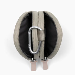 Bolsa de Snacks Dividida, Bolsa para Perros con Doble Aislamiento, Bolsillos con Cierre Impermeables y Libres de BPA, Bolsa Compacta para Entrenamiento y Viajes - Product Image 3