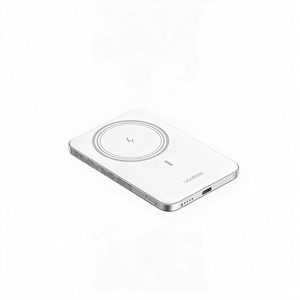 Batería Externa Magnética Delgada UGREEN PB580 de 5000 mAh, Carga Rápida por Cable de 20 W, Carga Inalámbrica Máxima de 15 W, Cargador Portátil con Certificación 3C - Product Image 1