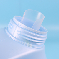 Détergent à lessive liquide hautement concentré personnalisé 5L, écologique, marque privée, parfum pour vêtements, nettoyage en profondeur, OEM