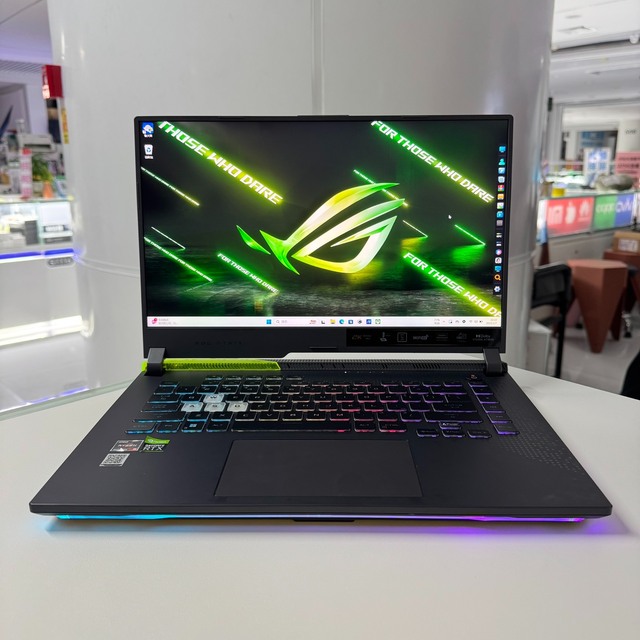 Original Used PC Portable Gamer ROG Strix G513RM AMD R9 6900HX 8-Core 3.4GHz 16GB RAM 512GB SSD 15.5" 300Hz English Laptop