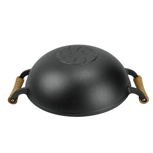 <span class=keywords><strong>Wok</strong></span> Chino Tradicional Antiadherente Ecológico de Hierro Fundido de 32cm Negro con Doble Asa de Madera Precurado para Cocina a Gas e Inducción - Product Image 2