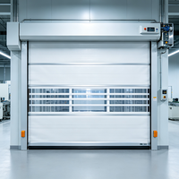 Porte coulissante double à fermeture rapide en PVC étanche, conception sécurisée et personnalisée pour la logistique et les entrepôts frigorifiques