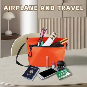 Marsupio Impermeabile in PVC TPU, Borsa da Cintura Casual alla Moda per Sport all'Aperto e Corsa - Product Image 6