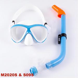 Nouveau design prix d'usine ensemble <span class=keywords><strong>de</strong></span> tuba <span class=keywords><strong>masque</strong></span> en silicone ensemble <span class=keywords><strong>de</strong></span> masques <span class=keywords><strong>de</strong></span> <span class=keywords><strong>plongée</strong></span> en verre trempé <span class=keywords><strong>pour</strong></span> les enfants - Product Image 4