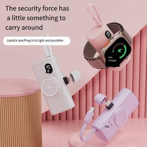 พาวเวอร์แบงค์แบบดูดไร้สายทรงแคปซูลขนาดพกพา - Product Image 2